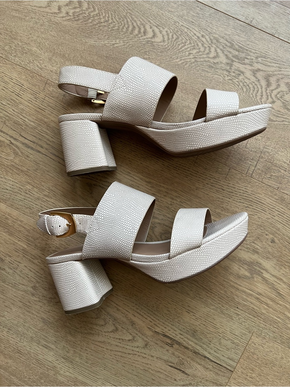 Aerosoles Camilia Medium block heels size 10 neutral color